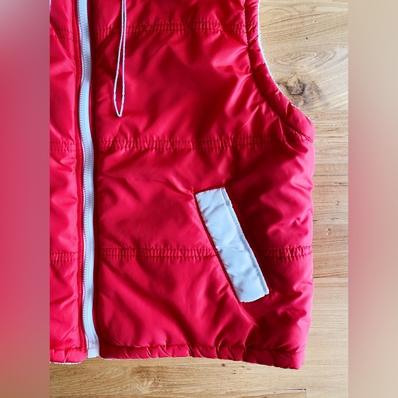 Vintage 6-7Y Red Nylon Vest with Drawstring - Picture 3 of 6